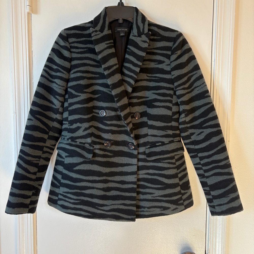Ann Taylor Zebra sz 0 animal Print Blazer Trendy Felted Wool Blend Green - Picture 2 of 11